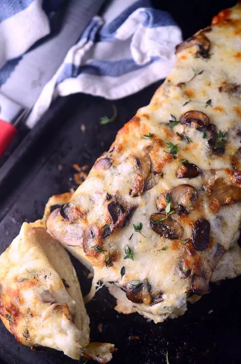 Herb Mushroom Cheese Bread Saucy Meals, Mushroom Cheese, Bread Ideas, Bread Sweet, Cheese Bread Recipe, Pan Relleno, Vegan Ideas, Iowa Girl Eats, Wine Pairings