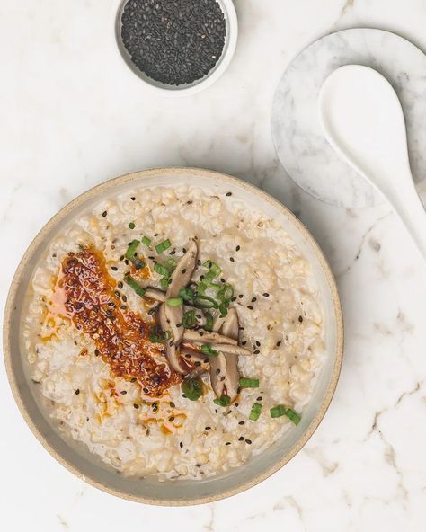 Rice Porridge Breakfast, Juk Recipe, Cooking With Ginger, Rice Congee, Porridge Breakfast, Black Sesame Paste, Sesame Paste, Japanese Bread, Korean Cooking