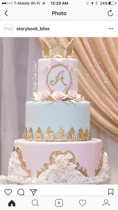 Lilly Cake, Quince Cakes, Ballerina Theme, Quince Cake, Sweet 15 Party Ideas Quinceanera, 15th Birthday Cakes, Royal Cakes, Gold Ideas, Quinceanera Cakes