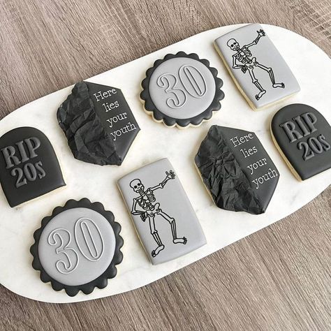 Rip 20s Birthday Cookies, Rip To My 20s Cupcakes, Rip 20s Cookies, Over The Hill Cookies, 30th Birthday Decoration Ideas, 30th Birthday Cookies, 30th Birthday Surprise, 30 Birthday Ideas, 30 Cookies