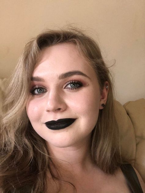 Casual Black Lipstick Look, Black Lipstick Look, Black Lipstick Makeup, Black Lipstick, Black Eyeshadow, Favorite Makeup, Dewy Skin, Bramble, Lipstick Makeup