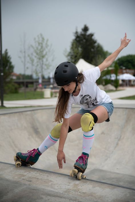 Roller Skate Tee Short-Sleeve T-Shirt Skate Tee Printed | Etsy Skater Reference, Modeling Poses, Roller Skaters, Roller Girl, Female Pose Reference, Anatomy Poses, Human Reference, Body Reference Poses, Ethical Brands