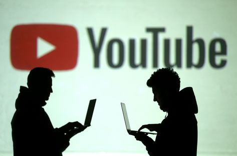 How YouTube 'influencers' make money and lots of it on the platform From grabbing sponsorships to promoting products YouTubers can earn cash -- and a lot of it -- through a variety of ways. Youtube Red, Logo Youtube, Reality Shows, Social Media Company, Youtube Logo, Canal No Youtube, Youtube Kids, Karate Kid, Hate Speech