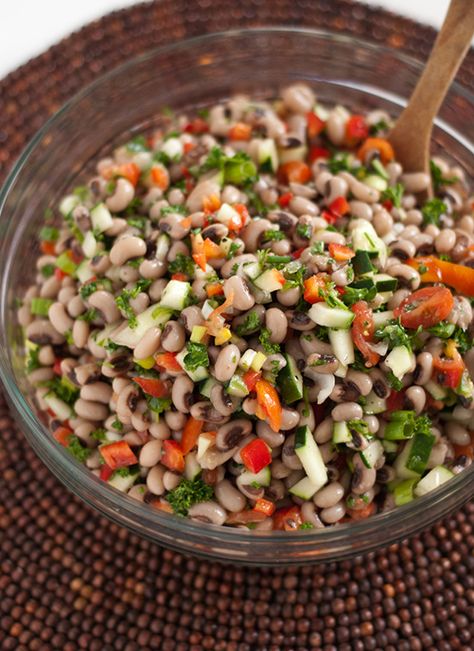 Black Eyed Pea Salad, Pea Salad Recipes, Black Eyed Pea, Bean Salad Recipes, Pea Salad, Potluck Dishes, Rabbit Food, Vegan Salad, Bean Salad