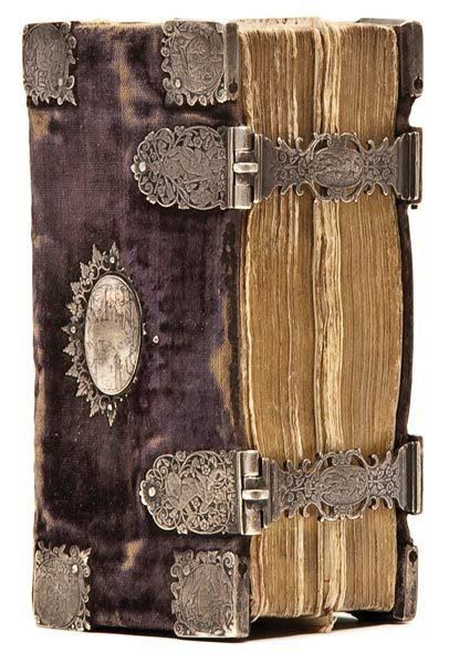 Michel De Montaigne, Ancient Books, Old Book, Old Books, Book Binding, Library Books, Altered Books, I Love Books, Book Of Shadows