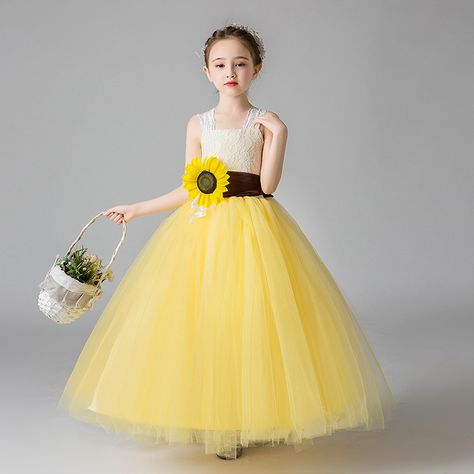 Sunflower Flower Girl Dress, فستان زهري, Wedding Bridesmaid Flowers, Sunflower Wedding Decorations, Sunflower Dress, Wedding Flowers Sunflowers, Sunflower Themed Wedding, Fall Bridesmaid Dresses, Girls Formal Dresses