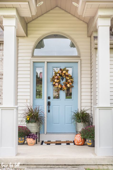 Fall Front Porch Wall Decor Restaurant, Porch House, Fall Planning, Mudroom Makeover, Kirkland Home Decor, Blue Front Door, Front Stoop, Diy Mudroom Bench, Fall Front Porch Decor