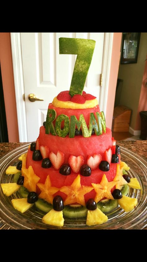 Watermelon Cake Designs Birthday, Cake For One Year Old, Birthday Cake Watermelon, Watermelon Bday Cake, Watermelon Cake For Baby 6 Months, Fruit Cake Decoration, Watermelon Cake Birthday Kid, Grape Dessert, Watermelon Diy