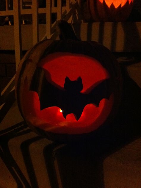 Bat Carved Pumpkin, Bat Pumpkin Carving Ideas, Pumpkin Carving Ideas Bat, Pumpkin Carving Bat, Bat Pumpkin Carving, Pumpkin Cravings, Cute Pumpkin Carving, Pumkin Carving, Bat Pumpkin