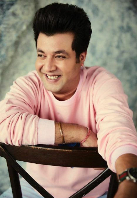 Mumbai, June 15 (IANS) Actor Varun Sharma, whose debut film ‘Fukrey’ recently clocked 10 years of its release, started his film career as a production runner and he is thankful for the experience as it proved to be a learning curve for him, broadening his horizons about the modus operandi of the film industry. The […] Fukrey 3, Varun Sharma, Film Career, Modus Operandi, College Study, The Lives Of Others, September 7, Film Set, June 15