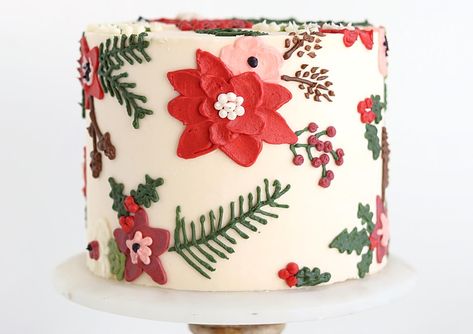 Holiday Floral Buttercream Cake Tutorial - Sugar & Sparrow Chrissy Snow, Christmas Dessert Table, Christmas Cake Designs, Wilton Cake Decorating, Christmas Cake Decorations, Wilton Cakes, Easy Cake Decorating, Cake Decorating Designs, Holiday Floral