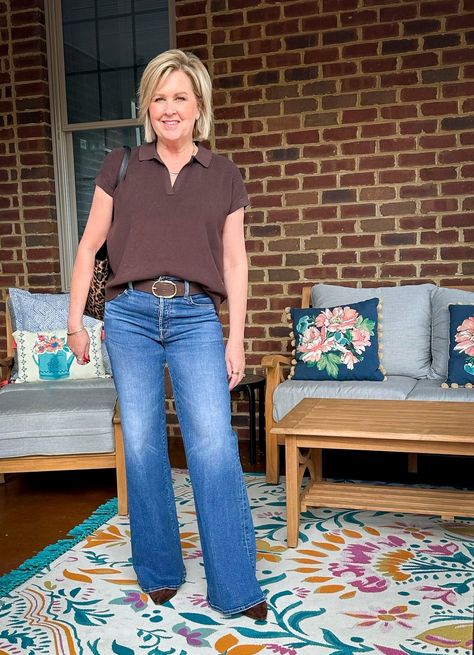 Tania Stephens is styling wide leg jeans and a brown sweater from Tuckernuck Mother Wide Leg Jeans, Ladies Wide Leg Jeans Outfits, Casual Winter Dresses For Women Over 50, Fashion At 50 Style Inspiration, Mom Fashion Over 40, What To Wear With Wide Leg Jeans, Cool Mom Outfits, Jeans For Women Over 50, Tania Stephens