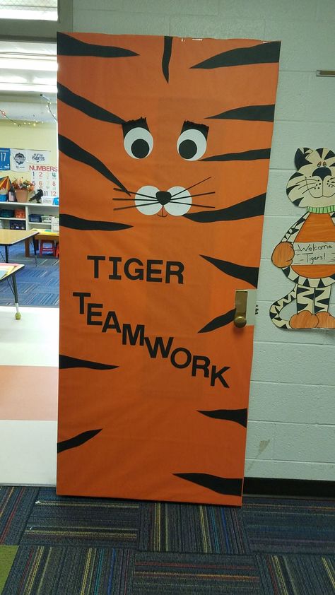 Tiger Classroom Door, Christmas At The Zoo, Speech Classroom, Tropical Doors, Tiger Jungle, Birthday Bulletin Boards, Birthday Bulletin, Diy Classroom Decorations, Jungle Tree