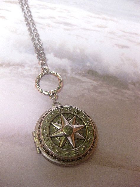 Compass Locket Necklace  True North Locket  Necklace Art Compass Locket Necklace, Compass Necklace Aesthetic, Compass Aesthetic, Locket Aesthetic, Compass Locket, Ring Locket, Vintage Locket Necklace, Locket Necklaces, Compass Jewelry