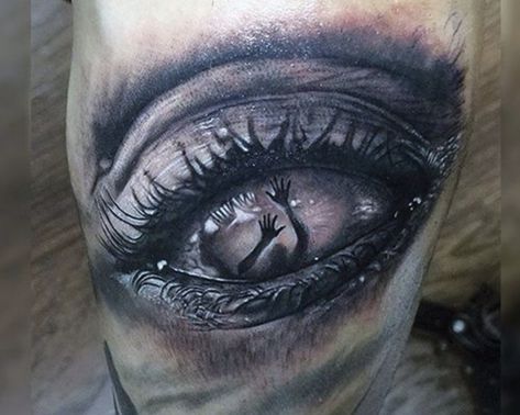 Black and white tattoo Black Eye Tattoo, Realistic Eye Tattoo, Eyeball Tattoo, Evil Eye Tattoo, Scary Eyes, Creepy Eyes, Evil Tattoos, Wild Tattoo, Scary Tattoos