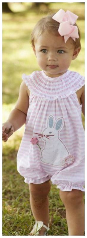 Toddler Girl Easter Outfit, Green Toddler Dress, Easter Bunny Outfits, Bunny Applique, Bubble Clothes, Baby Easter Outfit, Easter Outfit For Girls