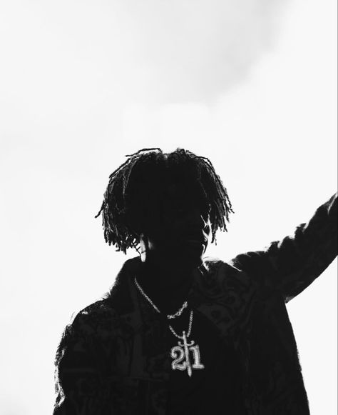 21 Savage Aesthetic Black And White, 21savage Pfp, 21 Savage Black And White, Rapper Profile Picture, 21 Savage Art, 21 Savage Pfp, Dark Widgets, 21 Savage Rapper, Cthulhu Art