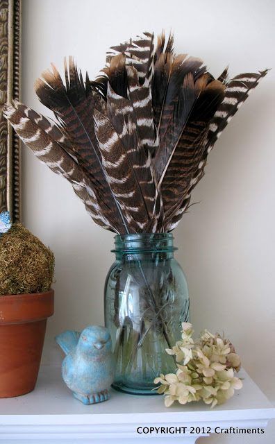 Hunting Lodge Decor, Christmas Lodge, Vase Transparent, Hunting Room, Hunting Decor, Build Yourself, Hunting Cabin, Feather Decor, Crafts Decor