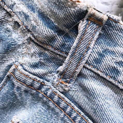 Bluejeans Aesthetic, Denim Aesthetic Photography, Vintage Denim Aesthetic, Phone Makeover, 50s Aesthetic, Denim Aesthetic, Blueberry Girl, Aesthetic Gifs, Vintage Denim Skirt