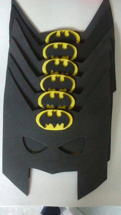 Batman Birthday Theme Ideas, Batman Birthday Party Activities, Batman Birthday Party Ideas Decoration, Batman 4th Birthday Party, Batman Birthday Theme, Batman Birthday Ideas, Batman Party Games, Batman Party Ideas, Batman Birthday Party Ideas