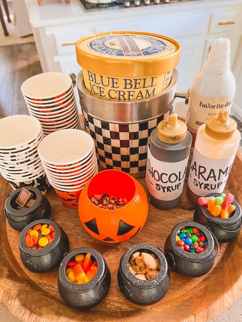 How to Create a Simple and Sweet Halloween Ice Cream Bar - Halloween Sundae Bar, Halloween Waffle Bar, Hot Cocoa Bar Fall, Halloween Snack Bar Ideas, Family Halloween Movie Night Ideas, Halloween Ice Cream Bar, Halloween Hot Cocoa Bar, Halloween Smores Bar, Halloween Snack Bar