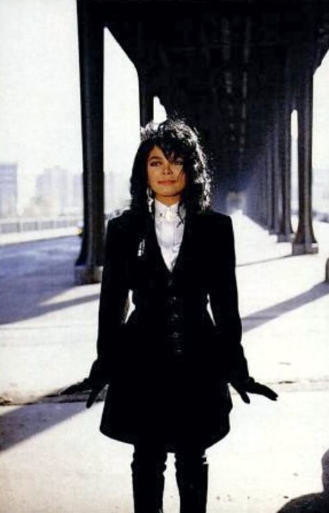 Janet Jackson Rhythm Nation Era, Janet Jackson Style, Janet Jackson Rythem Nation, Janet Jackson Outfits, Janet Jackson Escapade, Janet Jackson 80s, Black 80s Fashion, Janet Jackson Rhythm Nation, Janet Jackson Baby