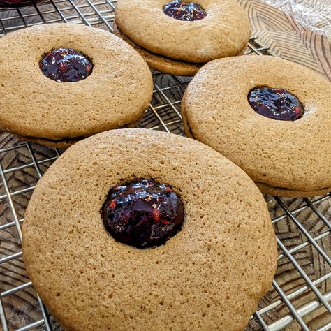 Jam Jam Cookies, Jam Jam, Christmas Baking Recipes, Jam Cookies, Filled Cookies, Raspberry Jam, Great Memories, Christmas Baking, Vegetable Recipes