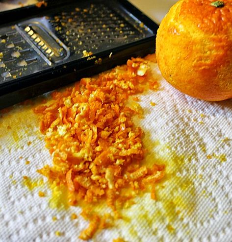 Orange Soap Recipe, Orange Clove Soap, Orange Peel Recipe, Homemade Liquid Soap, Stained Hands, Natural Homemade Soap, Natural Soaps Recipes, Easy Soap Recipes, Diy Soap Recipe