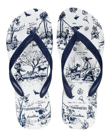 Havaianas- yes they did Ipanema Flip Flops, Louis Vuitton Sneaker, Pretty Shoes Sneakers, Shoe Shine, Summer Flip Flops, Baby Sandals, Aesthetic Shoes, Designer Sandals, Black N White