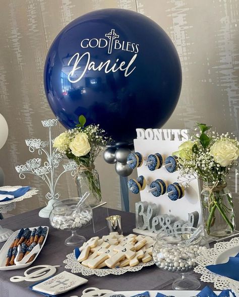 Look at the shades of blue for this baptism! Perfectly matching the décor, these customized balloons and very elegant!

#baptismballoons #blueballoons #lightblueballoons #blueandgreyballoons #jumboballoons #balloonhoop #personalizedballoons #gtaballoons #vaughanballoons Confirmation Decorations, Communion Balloons, Customized Balloons, Baptism Balloons, Event Balloons, Acubi Fashion, Jumbo Balloons, Personalized Balloons, Boy Baptism