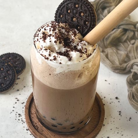 Creamy Oreo Milk Tea Boba Milktea Aesthetic, Aesthetic Oreo, Gen Math, Lychee Bubble Tea, Milk Tea Boba, Boba Recipe, Oreo Milk, Bubble Tea Straws, Boba Pearls