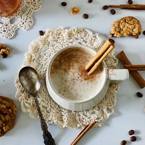 This Oatmeal Cookie Latte tastes just like a fresh cookie out of the oven, but comes with way less guilt! Even better - it's dairy free! Oatmeal Cookie Latte, Walnut Syrup, Oatmeal Cream Pie, Cinnamon Latte, Milk Replacement, Oatmeal Cream Pies, Oatmeal Cream, Oatmeal Cookie, Honey Nut