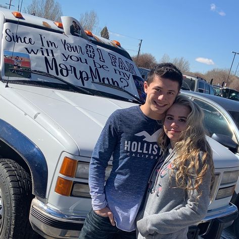 Morp Proposal, Proposal Ideas Country, Sadies Proposal, Asking To Prom, Boyfriend Boyfriend, Style Essentials, Classic Chic, Your Boyfriend, Homecoming Proposal