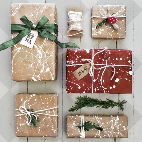 Christmas Gift Wrapping Diy, Games For, Christmas Gift Packaging, Gift Wrapping Techniques, Gift Wrapping Inspiration, Handmade Packaging, Gifts Wrapping Diy, Real Christmas Tree, Simple Gift Wrapping