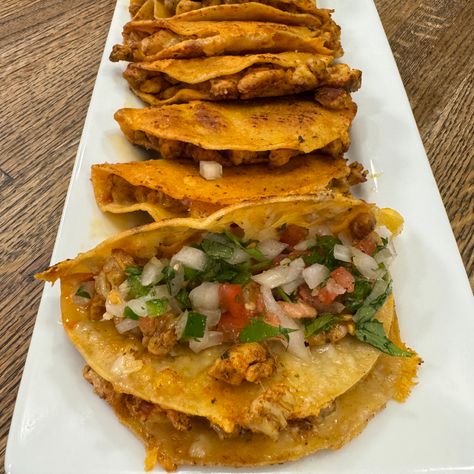 One Pan Chicken Tacos - Cooking in the Midwest One Pan Chicken Tacos, Midwest Cooking, Cooking In The Midwest, Homemade Spanish Rice, Creamy Chipotle Sauce, Luke Brown, Fried Beans, Brown Recipe, Mexican Snacks