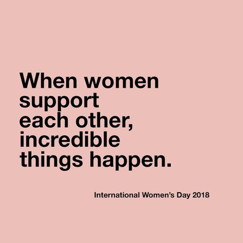 <3 Happy International Women’s Day to all you incredible, amazing, bright, strong and beautiful woman of the world. One of the things I find most inspiring is women supporting and lifting each o… Quotes Empowering Women, Women Lifting Each Other Up Quotes, Women Support Women Quotes, Woman Supporting Other Woman, Women Supporting Other Women, Sisterhood Quotes, Success Advice, Women Standing, Financial Motivation