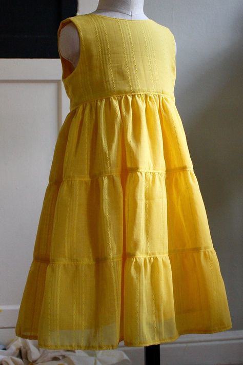 Easter Dress Toddler, Bright Summer Wedding, Yellow Flower Girl Dresses, Three Tiered Skirt, Off White Wedding Dresses, Handmade Wedding Dresses, Girl Tutu, Summer Wedding Guests, Sophisticated Outfits