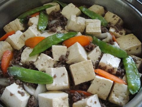 This is a simple local Chinese dish -- a typical low-fat, everyday meal served with hot rice. From an old Hawaiian Electric Company cookbook. Pork Tofu Recipe, Tofu Stir Fry Recipe, Tofu Food, Watercress Recipes, Bowl Of Rice, Best Chinese Food, Tofu Stir Fry, Tofu Recipe, Sweet Cooking