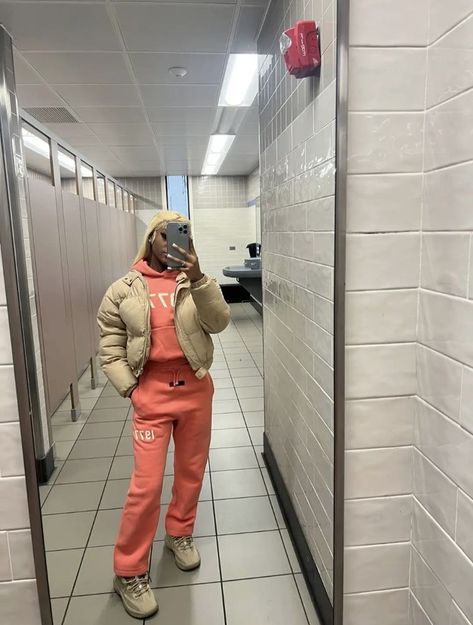 Pink Essentials Outfit, Peach Essentials Hoodie Outfit, Yellow Essentials Hoodie Outfit, Essential Outfits For Black Women, Ptso Ideas Outfits Winter, Fresh Outfits For Women, Coral Essentials Hoodie Outfit, Sweatsuit Outfits Black Women, Essentials Outfit Black Women