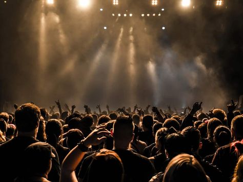 Concert Crowd, Worship Backgrounds, Concert Stage, Fits Aesthetic, Concert Aesthetic, Good Day Song, Music Pictures, Rock Concert, Concert Photography