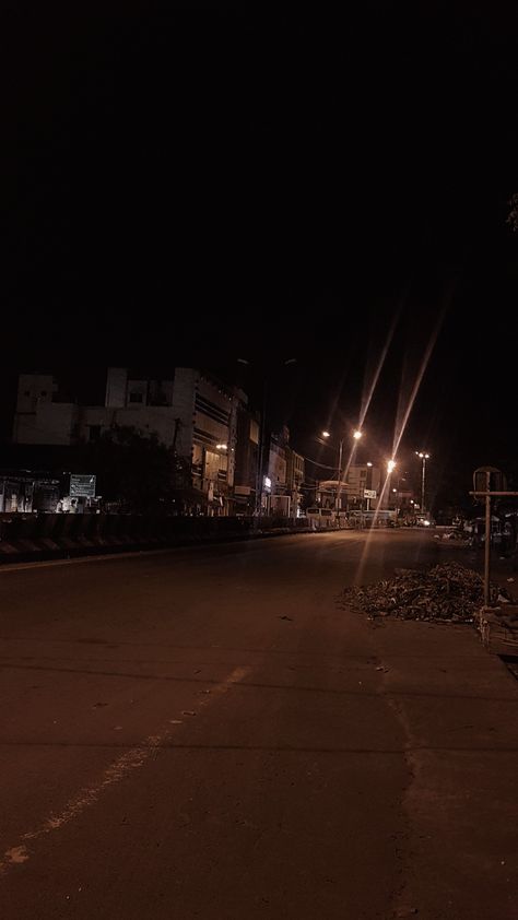 #3am #lonelynights #lonelystreets #night #nightaesthetic #nightlife #cuddalore #india #indianaesthetics #aesthetic #aesthetics #nighttravel