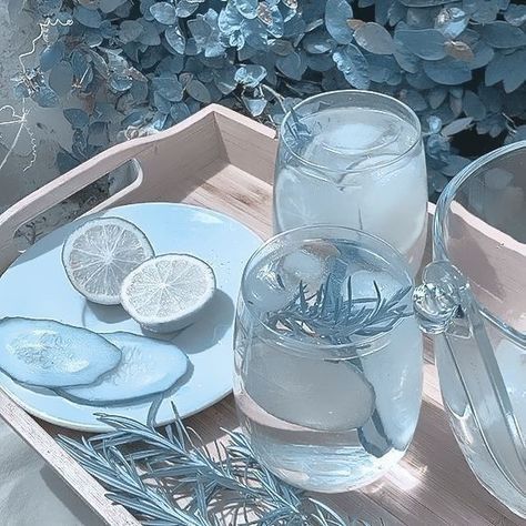 Biru Aestethic, Aesthetic Light Blue, Photo Bleu, Baby Blue Wallpaper, Cute Blue Wallpaper, Baby Blue Aesthetic, Light Blue Aesthetic, Aesthetic Light, Blue Aesthetic Pastel