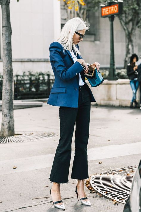 Teal Blazer Outfit, Cute Blazer Outfits, Work Outfit Ideas For Women, Winter Work Outfit, Purple Woman, Teal Blazer, Work Outfit Ideas, Cute Blazers, Purple Suits