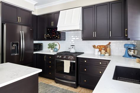 Whirlpool black stainless | fingerprint-resistant stainless steel | Mommy Gearest Black Cabinets Stainless Appliances, Black Stainless Steel Kitchen Appliances, Redoing Kitchen, Ash Kitchen, Black Stainless Steel Appliances, Black Stainless Appliances, Black Stainless Steel Kitchen, Slate Appliances, Kitchen Revamp