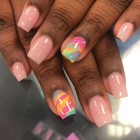 Pink Colorful Nails, Simple Cute Spring Nails, Short Style Nails, Short Square Spring Nails 2024, Nails With Tip Color, Spring Nail Designs Acrylic Short, Gel Color Nails Design, Short Nail Abstract Designs, Short Acrylic Square Nails Designs