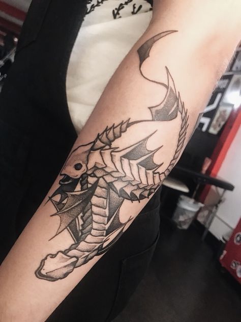 Hunter x hunter tattoo Nen Fish Tattoo Hxh, Nen Fish Hxh, Chrollo Tattoo Ideas, Chrollo Lucifer Tattoo, Sick Tattoos For Guys, Hunter X Hunter Tattoo Design, Chrollo Tattoo, Hunter Hunter Tattoo, Tattoo Hunter X Hunter