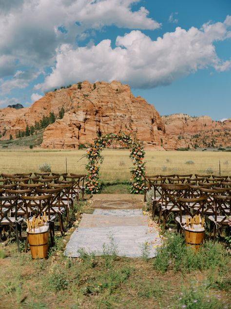 The Bride Wore Custom Markarian to Her "City-Meets-Desert Black-Tie Garden Party" Wedding in Zion National Park - Over The Moon Zion National Park Wedding, Zion Wedding, Zion Utah, Wedding Venues Utah, Little White Chapel, Intimate Wedding Venues, Utah Wedding Photography, Rocky Mountain Wedding, Wedding Planning Guide