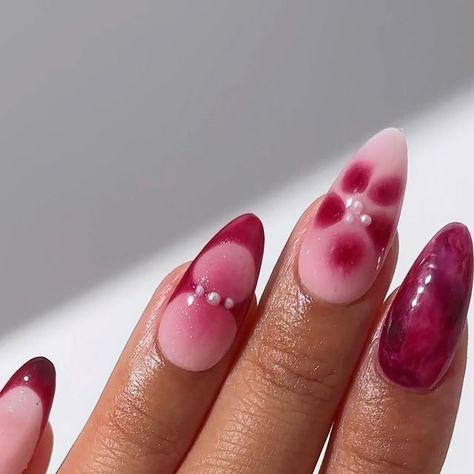 Nail Art Marble, Blooming Gel Nails, Gel Nails Fall, Marble Nail Design, Accent Nail Art, Ombre French Tips, Berry Nails, French Tip Nail Art, Plum Nails