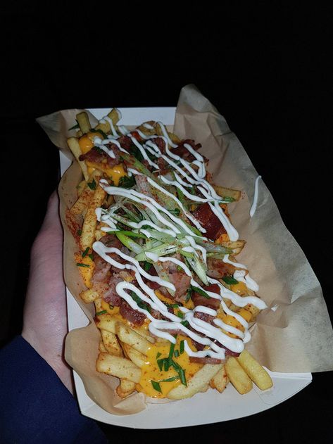 [I ate] - Bacon and Nacho Cheese Dirty Fries! Nachos Fries, Dirty Fries, Nacho Fries, Nacho Cheese, Food Stall, Food Images, The Hub, Nachos, Bacon