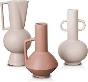 Artistic modern neutral toned vases for indoor decor Japanese Scandinavian, Vase For Flowers, Pottery Vases, Flower Vases Decoration, Different Shades Of Pink, Unique Vases, Home Decor Living Room, Modern Vase, Keramik Vase